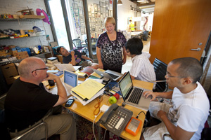 Interdisciplinary Course Merges Art and Science