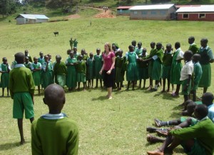 Daria Szkwarko '06 in Kenya.