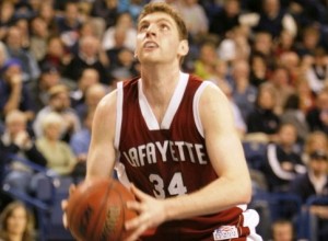 Jared Mintz gets ready to shoot a free throw during a basketball game.