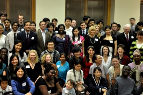 international-students-thanksgiving-dinner0207.jpg