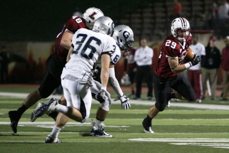 Tailback Ross Scheuerman '15