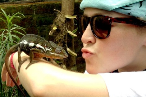 Elizabeth Lucy '15 makes a new friend. 