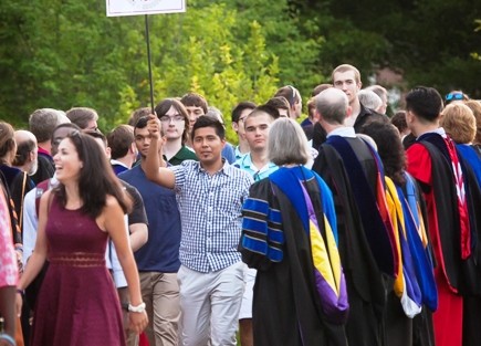 Students from Kamine Hall are greeted by the faculty.
