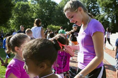 Paige Nicholas ’19 plays around with the campers.