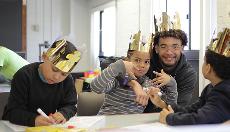 Paxinosa students visit campus