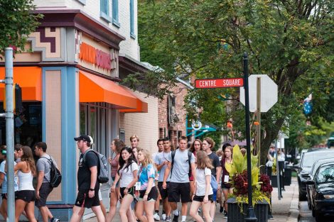 Students in the Class of 2022 take a tour of downtown Easton guided by their orientation leaders.