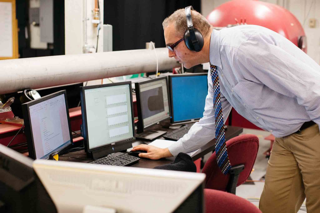 Mechanical engineering professor Toby Rossmann