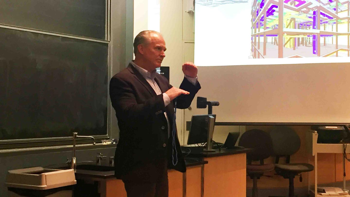 D. Kirk Harman ’77, co-founder, president, and managing principal of The Harman Group, speaks to students during the Rockwell Integrated Sciences Center brown bag lunch series. The Harman Group is providing structural engineering services for the project.