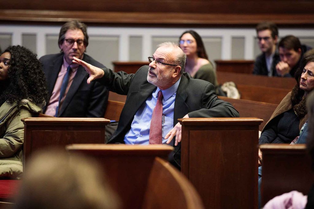 Prof. Ilan Peleg asks a question.