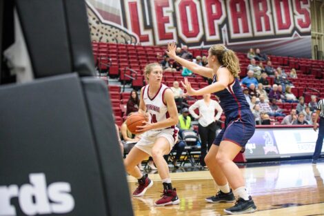 womens basketball versus farleigh dickinson university