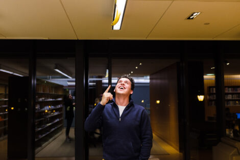 Nick Ross '21, a government & law and economics double major, makes his first foray into installation pieces. there is a banana in a light fixture