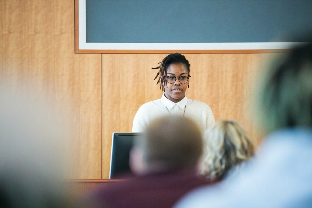 KeeShawn Murphy ’20 winner of Flash Fiction contest reads her work