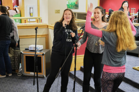 Students sing karaoke in farinon