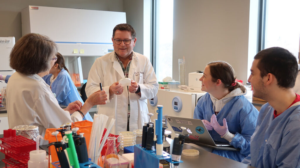 John Drummond conducts a lab