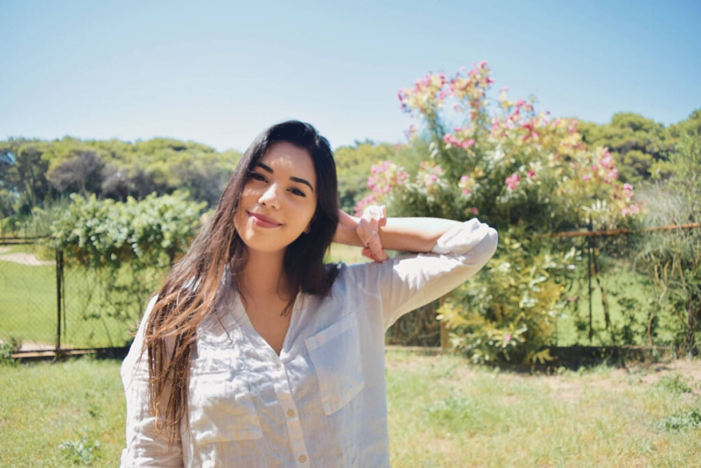 portrait of Fatma Mahmoudi '22