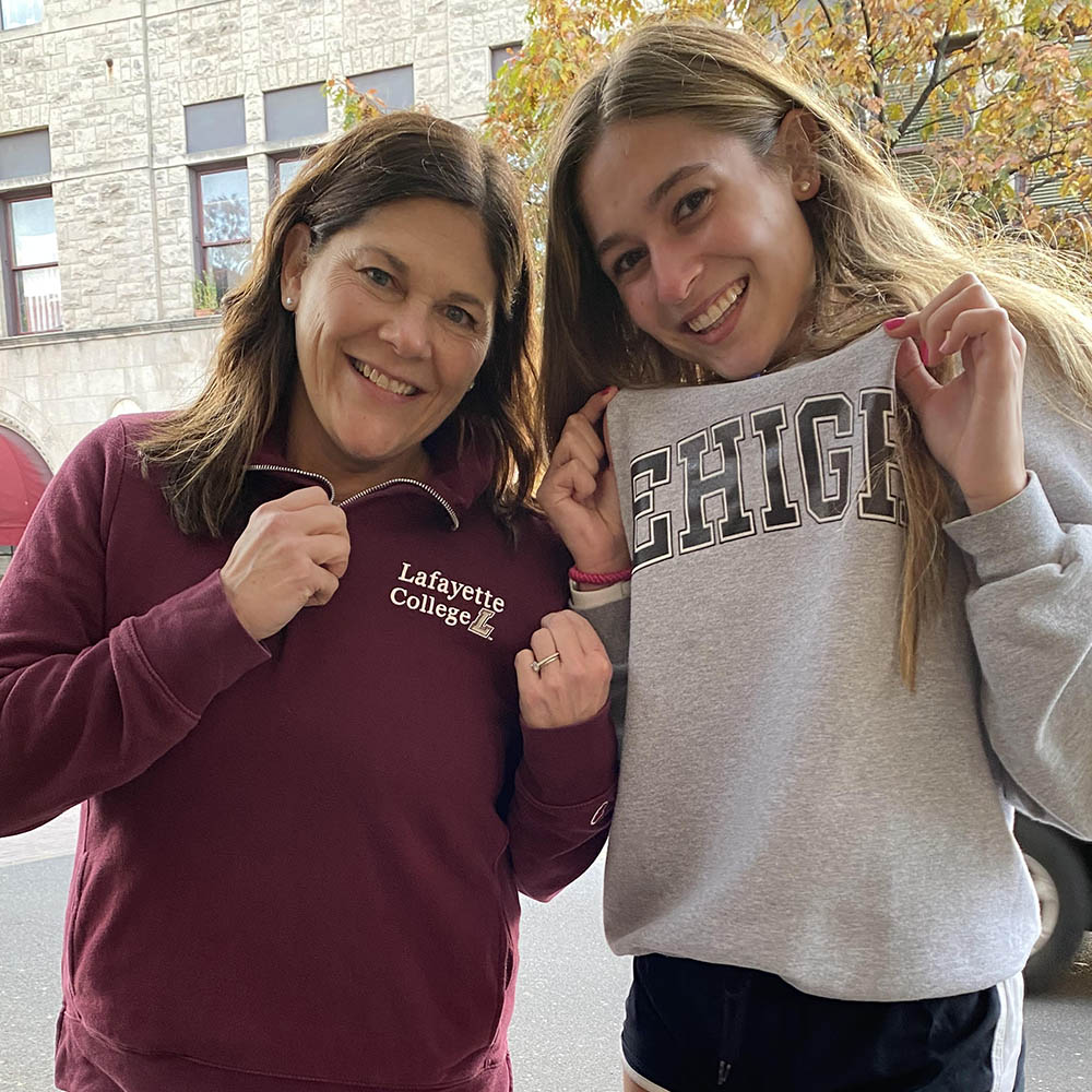 Lara Pennington _89 House Divided