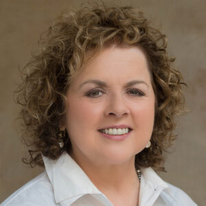 Laurie Garrett headshot