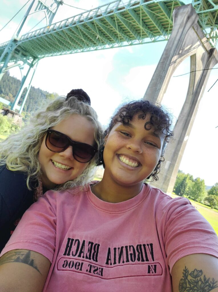 Ellie Aaberg '21 and Olivia Barney '21 pose during their travels