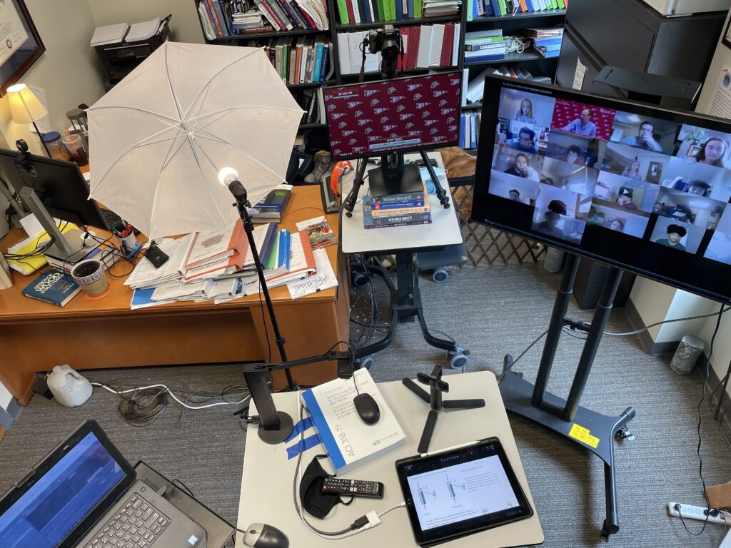 Prof. Dave Mante office studio