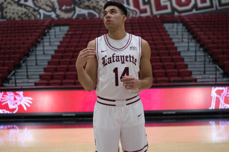 Sophomore Kyle Jenkins wears Lafayette men's basketball throwback uniform