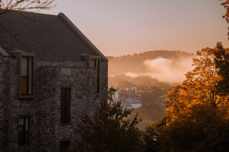 The fog over Easton behind a building.